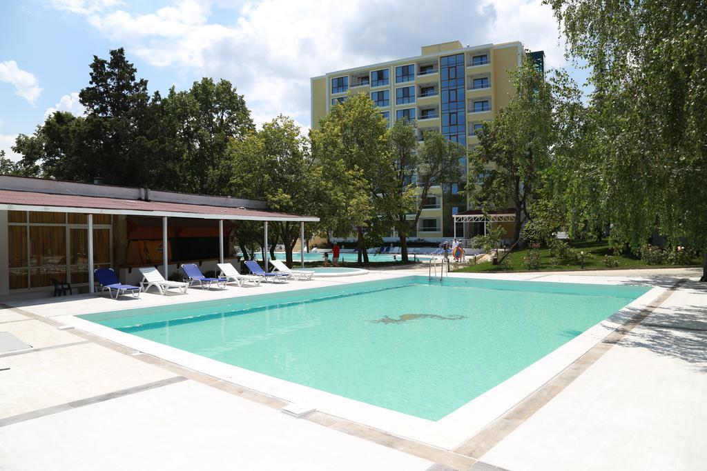 Perla Royal Hotel Primorsko Extérieur photo